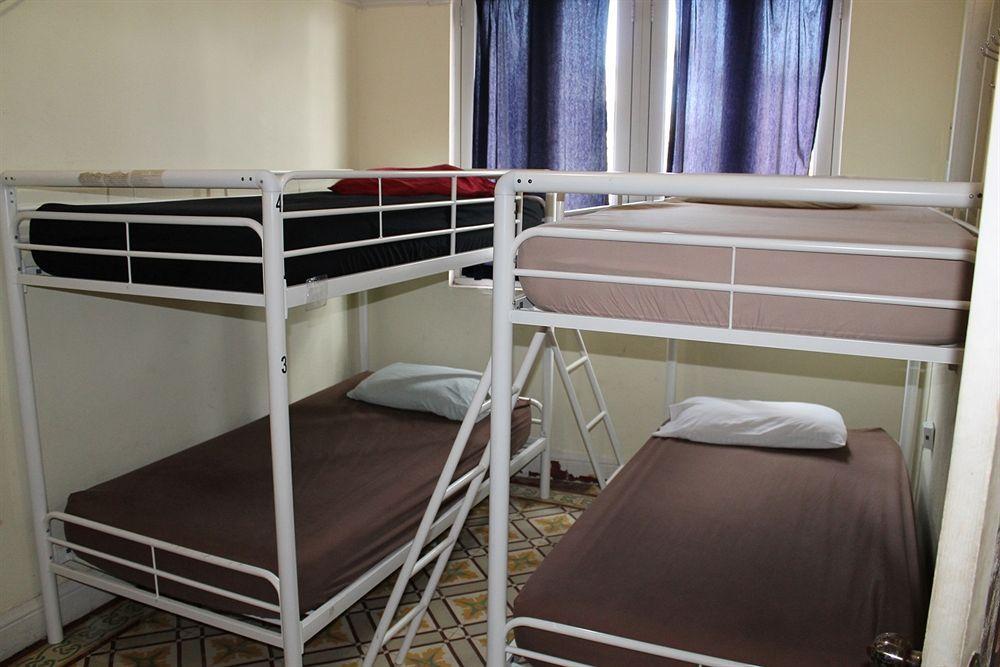 Hostel H1 Miramar San Juan Exterior photo